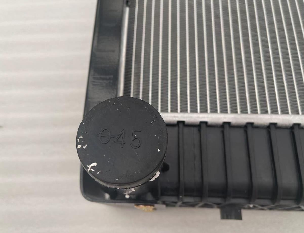 Shacman Delong F3000 Aolong Radiator Aluminium Assemblea DZ9112532888 B